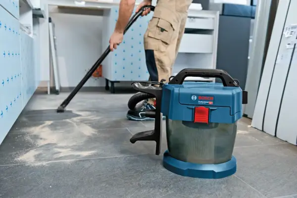 Bosch Professional Akülü toz emme makinesi GAS 18V-10 L (SOLO)